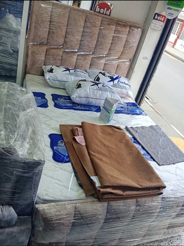 Base cama de lujo